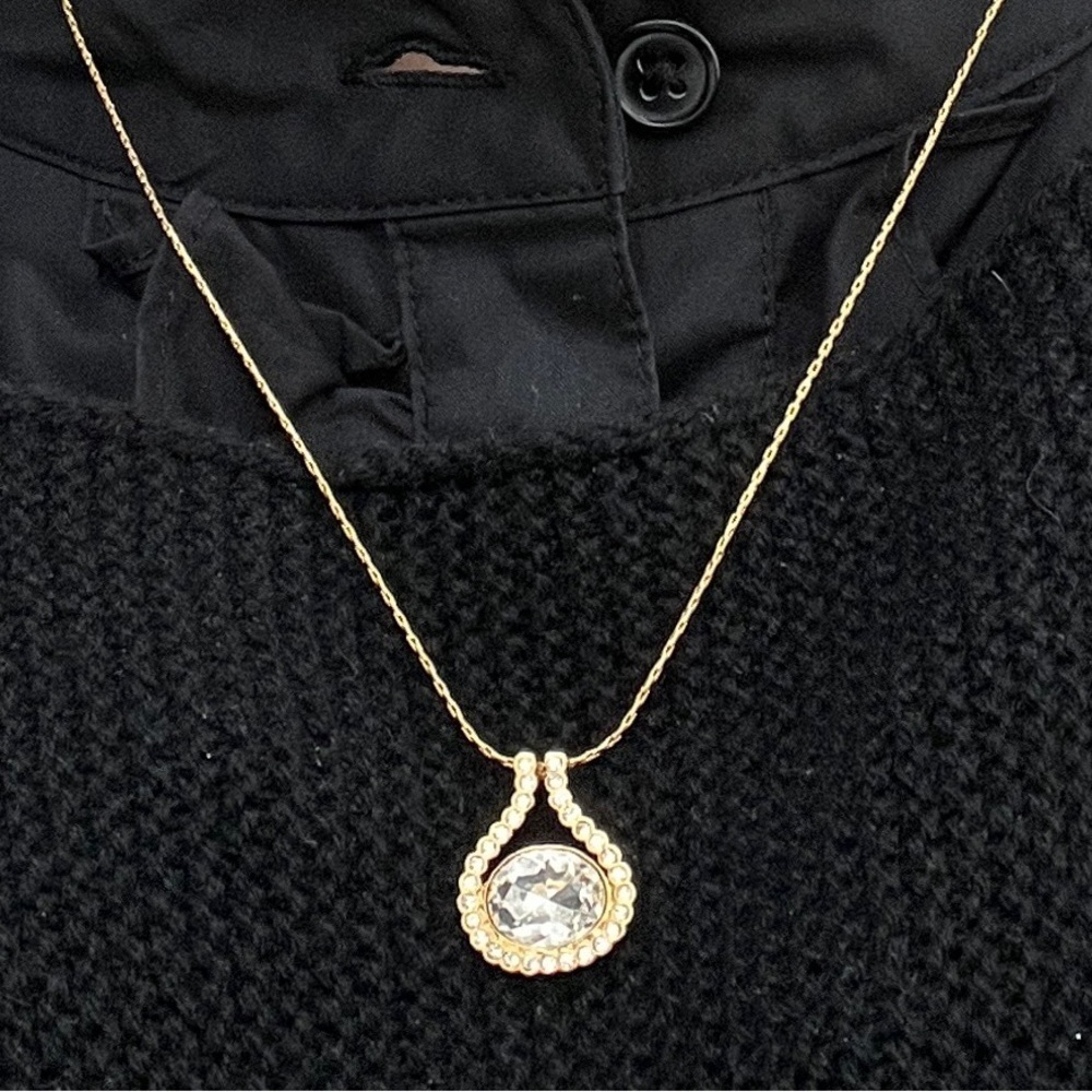 FIFTH AVENUE COLLECTION  BUTLER Vintage Gold Tone Metal Oval Rhinestone Necklace